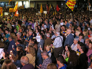 Concentració a la plaça de la Constitució en protesta per l'empresonament de Cuixart i Sánchez