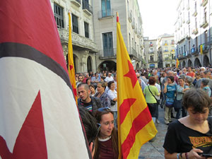 Concentraci&oacute; a la pla&ccedil;a del Vi i manifestaci&oacute; 'Cap pas enrere'