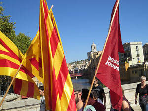 Concentraci&oacute; a la pla&ccedil;a del Vi i manifestaci&oacute; 'Cap pas enrere'