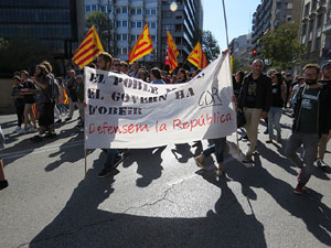 Concentraci&oacute; a la pla&ccedil;a del Vi i manifestaci&oacute; 'Cap pas enrere'