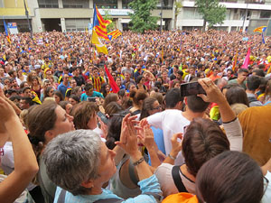 Manifestaci&oacute; 'Els col&middot;legis, sempre nostres!' davant la seu de la Generalitat de Catalunya