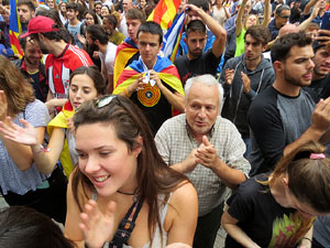 Manifestació 'Els col·legis, sempre nostres!' davant la seu de la Generalitat de Catalunya