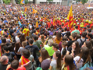 Manifestaci&oacute; 'Els col&middot;legis, sempre nostres!' davant la seu de la Generalitat de Catalunya