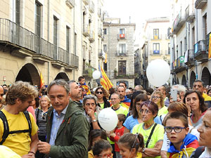 Marat&oacute; per la democr&agrave;cia. Concentraci&oacute; i parlaments a la pla&ccedil;a del Vi