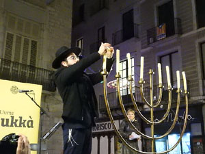Nadal 2017. Encesa de les llums de Hanukk&agrave; a la pla&ccedil;a del Vi