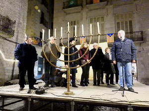 Nadal 2017. Encesa de les llums de Hanukk&agrave; a la pla&ccedil;a del Vi