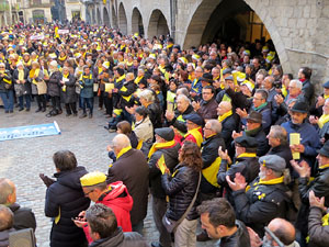 Nadal 2017. 'Un cant a la Llibertat'. Cantada de nadales a la plaça del Vi