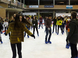 Nadal 2017. Pista de gel i tobogan a Fira de Girona