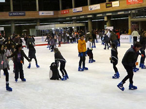 Nadal 2017. Pista de gel i tobogan a Fira de Girona