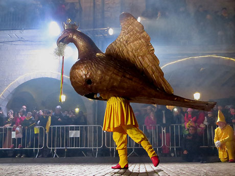 La Cavalcada de Reis 2018. Arribada del seguici a la plaça del Vi