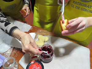 Nadal 2017. Taller de sufganiot, bunyols de Hanukkà, al Museu d'Història dels Jueus