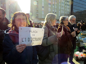 Canvi de nom de la plaça Constitució per plaça de l'1 d'octubre