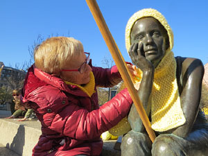 Canvi de nom de la plaça Constitució per plaça de l'1 d'octubre