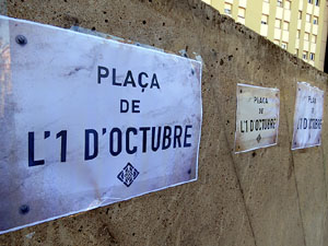Canvi de nom de la plaça Constitució per plaça de l'1 d'octubre