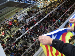 Vaga general 8 de novembre. Tall de les vies del TGV a Girona