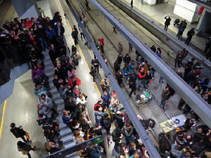 Vaga general 8 de novembre. Tall de les vies del TGV a Girona