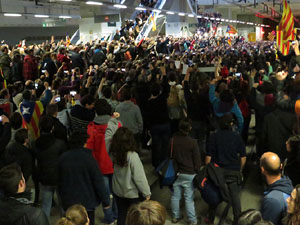 Vaga general 8 de novembre. Tall de les vies del TGV a Girona