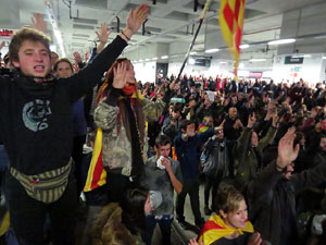 Vaga general 8 de novembre. Tall de les vies del TGV a Girona