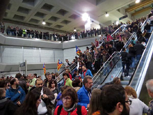 Vaga general 8 de novembre. Tall de les vies del TGV a Girona