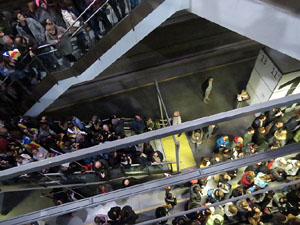 Vaga general 8 de novembre. Tall de les vies del TGV a Girona