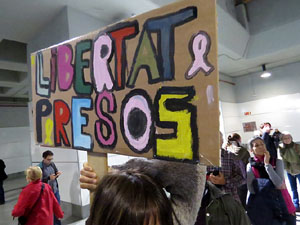 Vaga general 8 de novembre. Tall de les vies del TGV a Girona