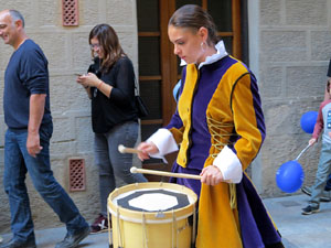 Toc de rams. Canvi dels rams de flors de les gegantes de Girona