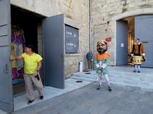 Toc de rams. Canvi dels rams de flors de les gegantes de Girona