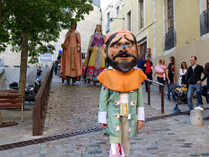 Toc de rams. Canvi dels rams de flors de les gegantes de Girona