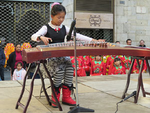 Celebraci&oacute; de l'any nou xin&egrave;s, el 4716, any del Gos, a Girona