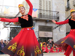 Celebraci&oacute; de l'any nou xin&egrave;s, el 4716, any del Gos, a Girona