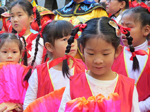 Celebraci&oacute; de l'any nou xin&egrave;s, el 4716, any del Gos, a Girona