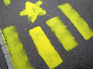 Concentració 'Puigdemont President' davant la Subdelegació del Govern a Jaume I