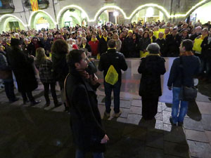 Concentraci&oacute; per la llibertat dels presos pol&iacute;tics a la pla&ccedil;a del Vi