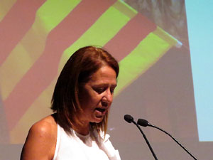 Diada Nacional 2017. Acte institucional a l'Auditori Josep Irla, amb parlaments de Marta Madrenas, Fermí Santamaria i Dolors Bassa