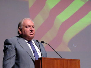 Diada Nacional 2017. Acte institucional a l'Auditori Josep Irla, amb parlaments de Marta Madrenas, Fermí Santamaria i Dolors Bassa