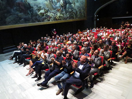 Diada Nacional 2017. Acte institucional a l'Auditori Josep Irla, amb parlaments de Marta Madrenas, Fermí Santamaria i Dolors Bassa
