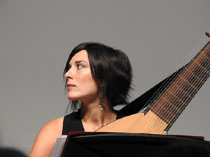 Diada Nacional 2017. Acte institucional a l'Auditori Josep Irla, amb parlaments de Marta Madrenas, Ferm&iacute; Santamaria i Dolors Bassa