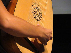 Diada Nacional 2017. Acte institucional a l'Auditori Josep Irla, amb parlaments de Marta Madrenas, Ferm&iacute; Santamaria i Dolors Bassa