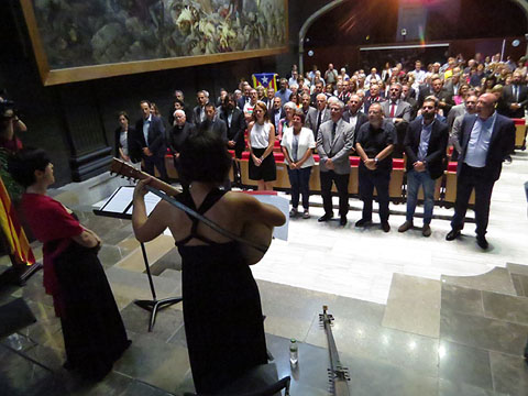 L'Auditori Josep Irla durant el cant de Els Segadors