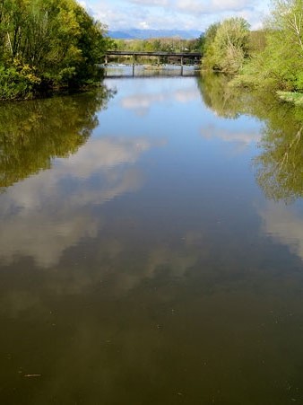 El Ter arribant al pont de la Barca