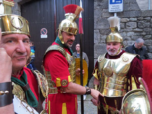 Setmana Santa 2018 a Girona. Sortida dels Manaies per lliurar el Penó