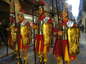 Setmana Santa 2018 a Girona. Sortida dels Manaies per lliurar el Penó