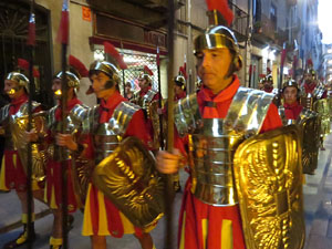 Setmana Santa 2018 a Girona. Sortida dels Manaies per lliurar el Penó