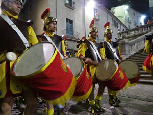 Setmana Santa 2018 a Girona. Sortida dels Manaies per lliurar el Penó