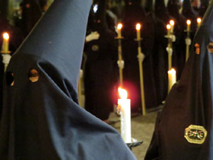 Setmana Santa 2018 a Girona. Process&oacute; del Sant Enterrament