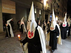 Setmana Santa 2018 a Girona. Process&oacute; del Sant Enterrament