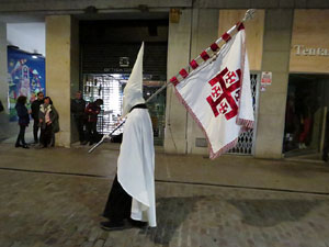 Setmana Santa 2018 a Girona. Process&oacute; del Sant Enterrament