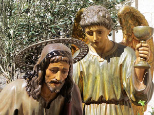 Setmana Santa 2018 a Girona. Process&oacute; del Sant Enterrament