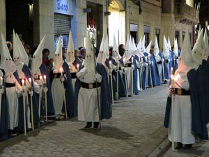 Setmana Santa 2018 a Girona. Process&oacute; del Sant Enterrament