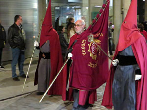 Setmana Santa 2018 a Girona. Process&oacute; del Sant Enterrament